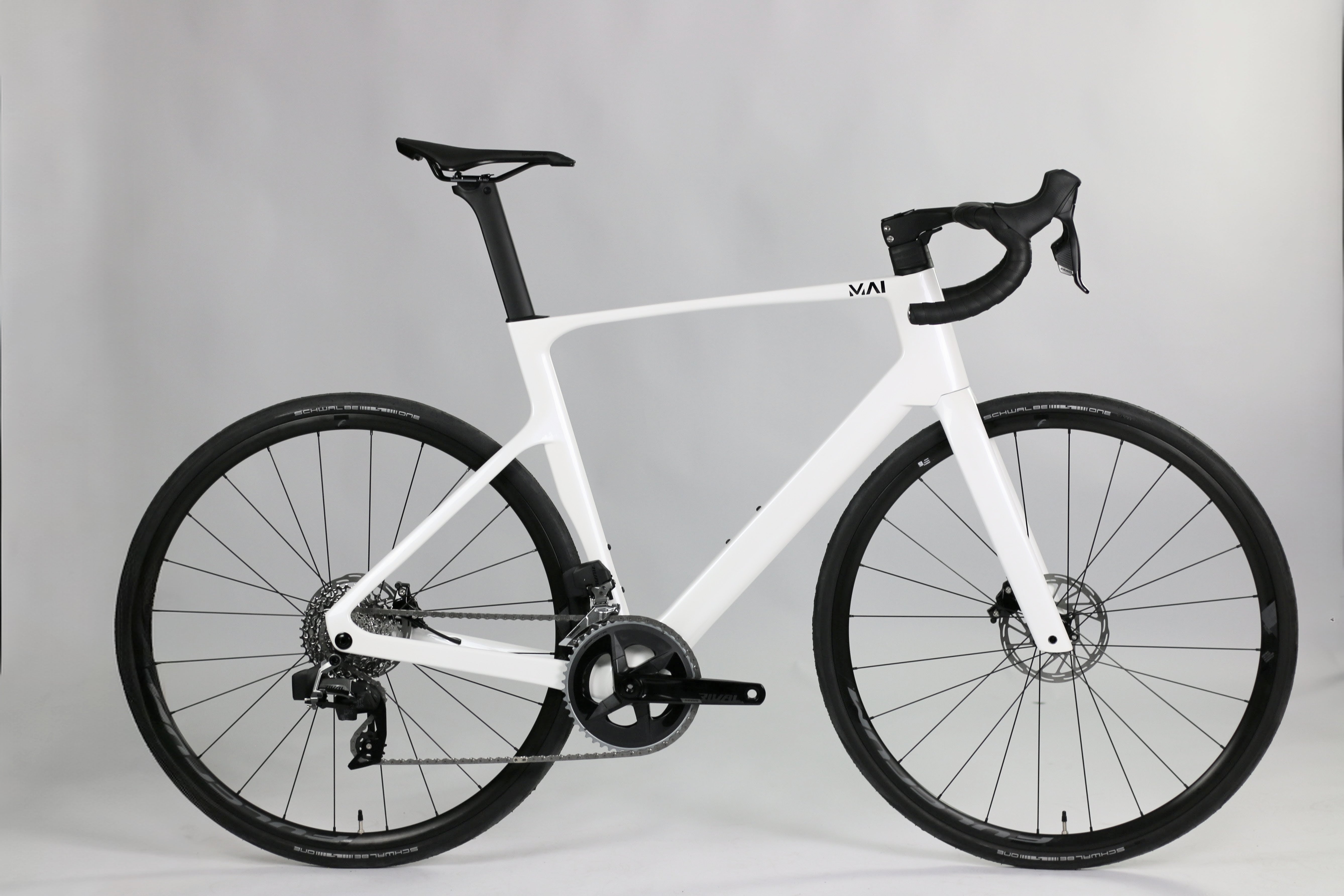 Mai Glide 700 - Carbon Aero Rennrad