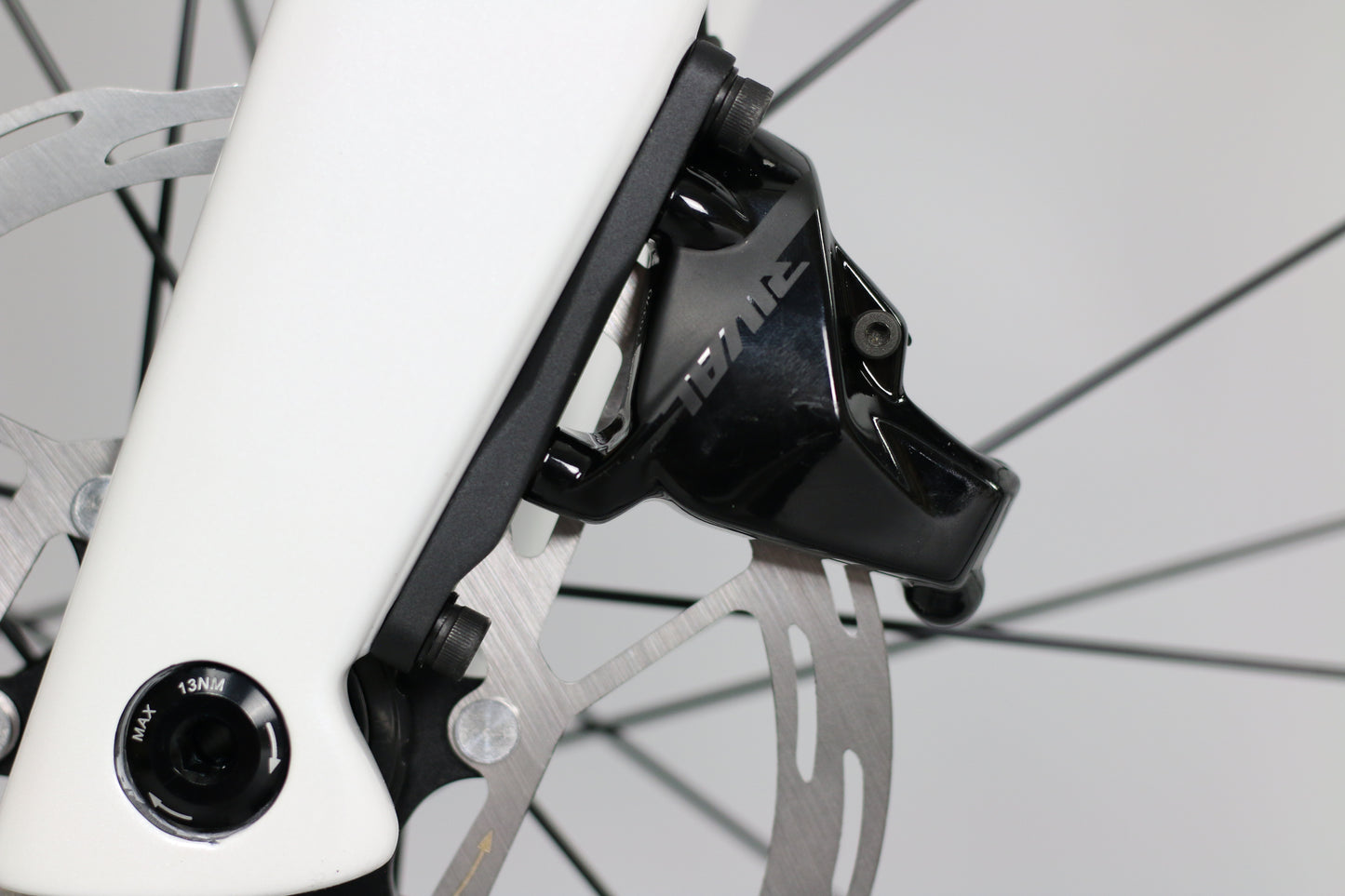 Mai Glide 700 - Carbon Aero Rennrad - SRAM Rival AXS 2x12