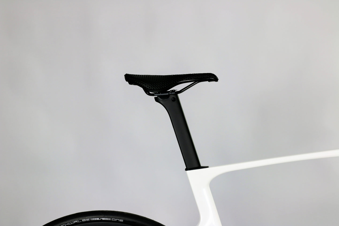 Mai Glide 700 - Carbon Aero Rennrad - SRAM Rival AXS 2x12
