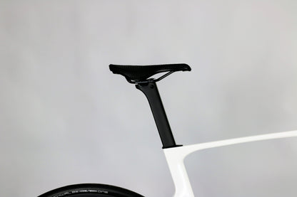 Mai Glide 700 - Carbon Aero Rennrad - SRAM Rival AXS 2x12