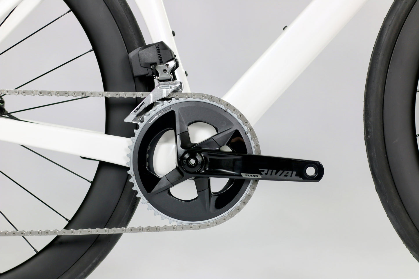 Mai Glide 700 - Carbon Aero Rennrad - SRAM Rival AXS 2x12
