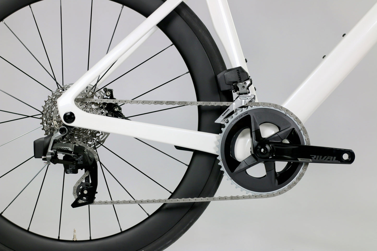 Mai Glide 700 - Carbon Aero Rennrad - SRAM Rival AXS 2x12
