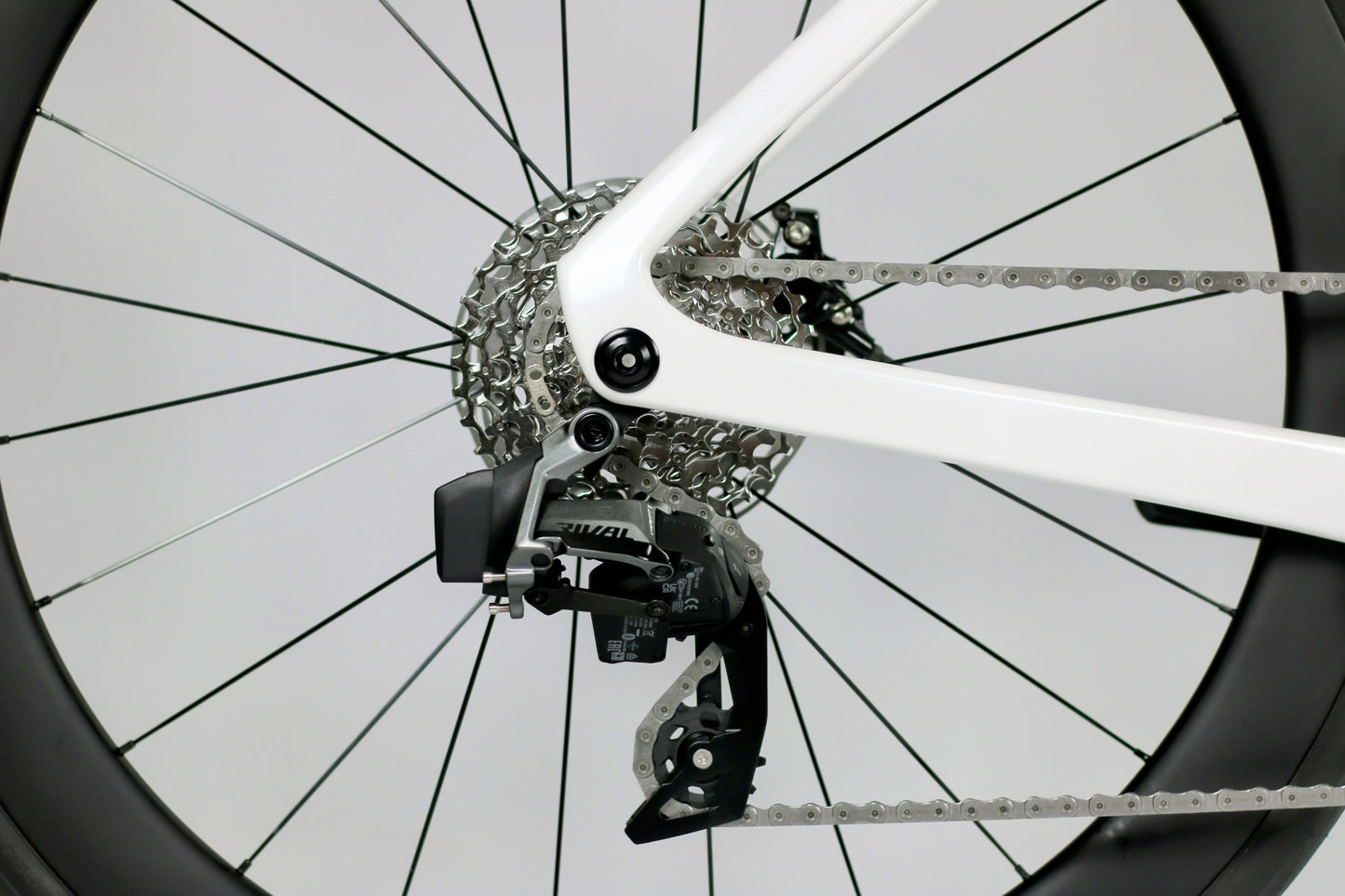Mai Glide 700 - Carbon Aero Rennrad - SRAM Rival AXS 2x12
