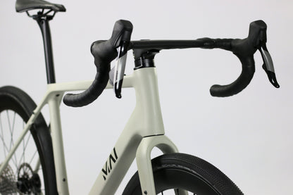 Mai Versa CGP Allroad 700 - Carbon Gravelbike - SRAM Apex XPLR AXS 1x12