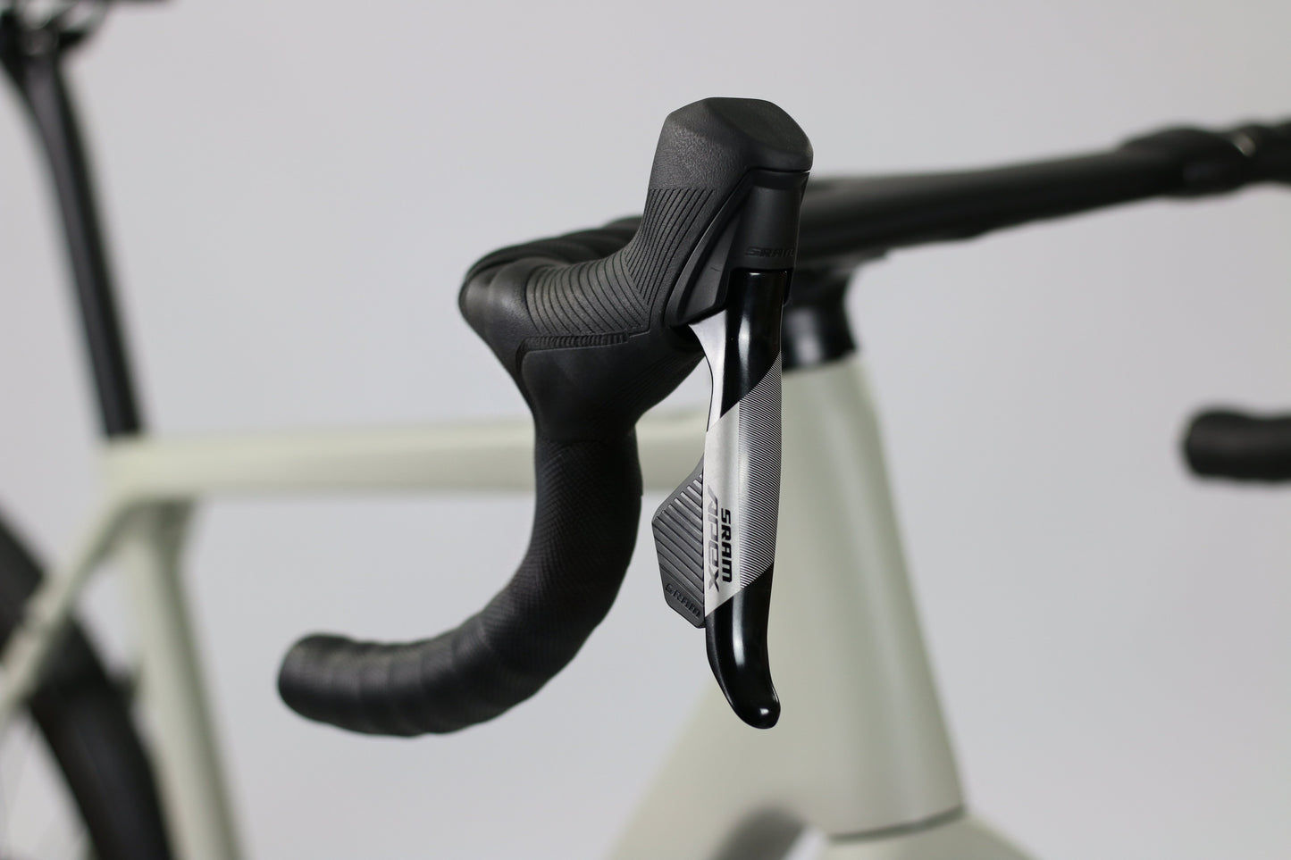 Mai Versa CGP Allroad 700 - Carbon Gravelbike - SRAM Apex XPLR AXS 1x12